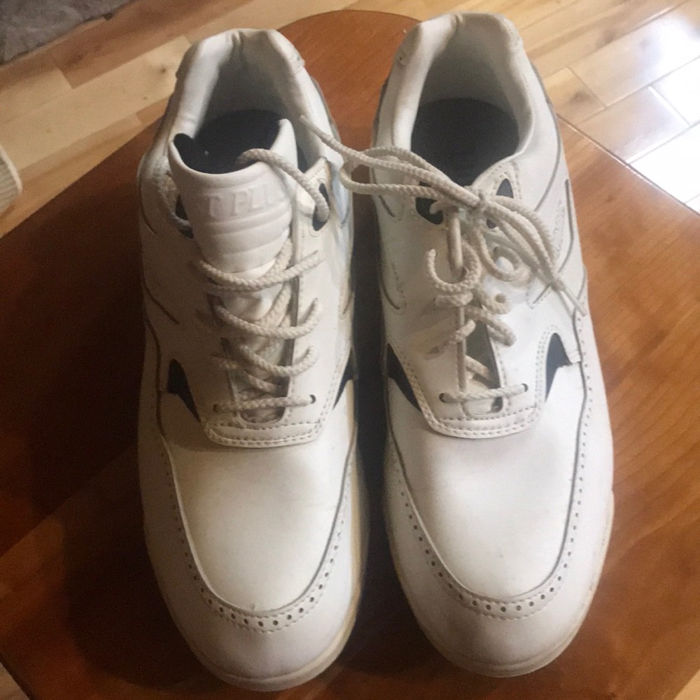 Etonic Mens Golf Shoes / Cleats Size 9 1/2 M